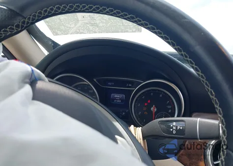 2019 Mercedes-Benz Gla 250 4Matic z USA, uszkodzony, nr VIN WDCTG4GB4KJ551515